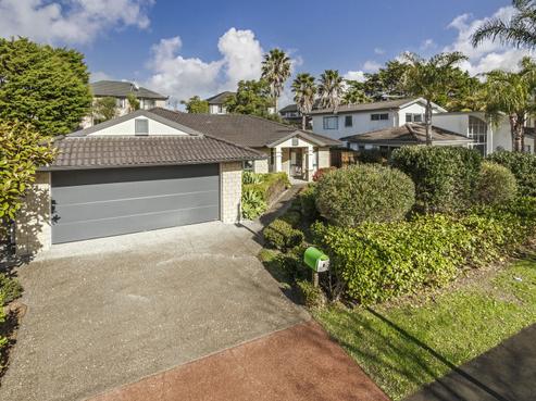 6 English Oak Drive, Schnapper Rock