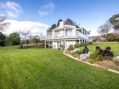 151 Hickman Road, Urenui
