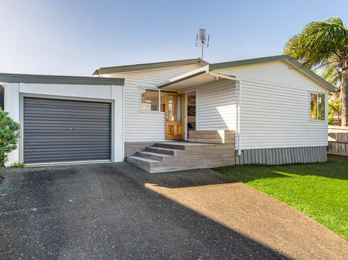 10 Ridge Road, Oneroa