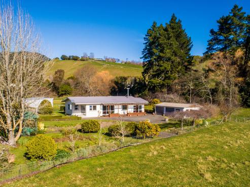 208 River Terrace Road, Brightwater
