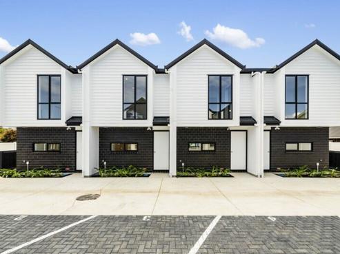 12 Greenock Road, Ranui