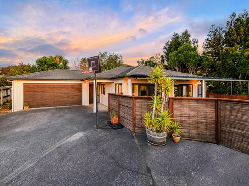 44 Roy Maloney Drive, Henderson