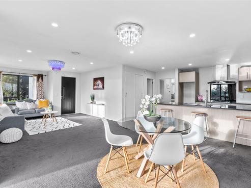2 Dow Square, Hornby