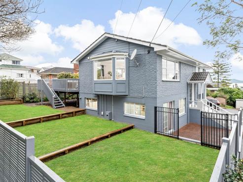 1/1 Folkestone Street, Murrays Bay