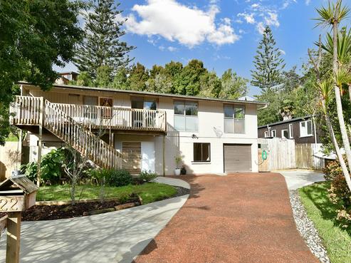 22 Awaruku Road, Torbay