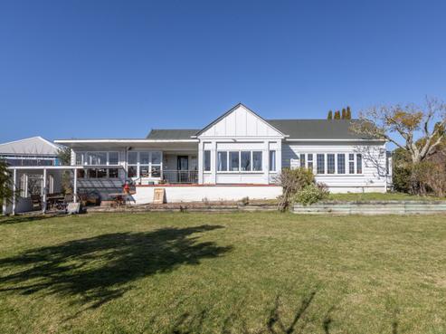 49 Busby Hill, Havelock North