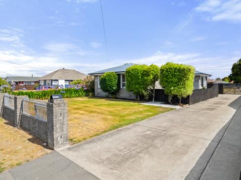 66 Neill Street, Hornby