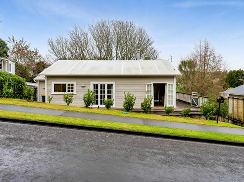 11 Sycamore Grove, Lower Vogeltown