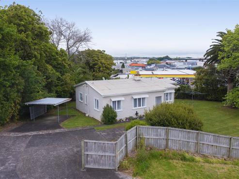 12 East Street, Pukekohe