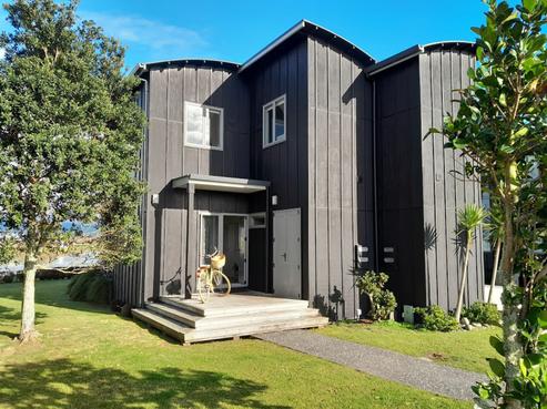 44/101 Harbour Drive, Matarangi