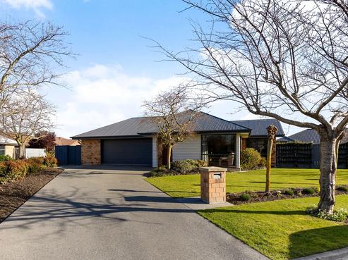 5 Donovan Place, Aidanfield