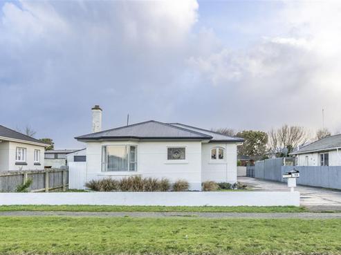 110 Jenkin Street, Strathern