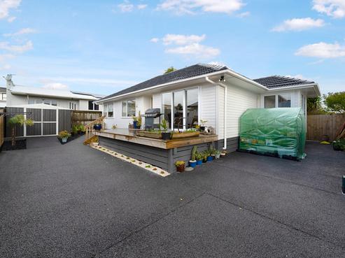 14D Kirrie Avenue, Te Atatu South