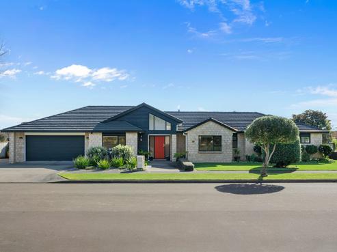 2 Halsey Grove, Paraparaumu Beach