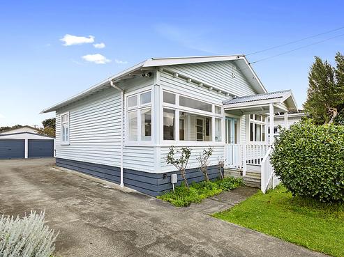 18 Cudby Street, Woburn