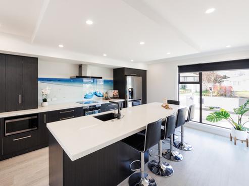 37 Holdsworth Avenue, Milson