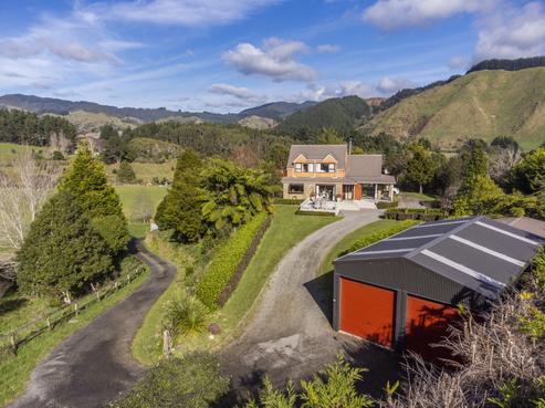 37 Akatarawa Road, Waikanae