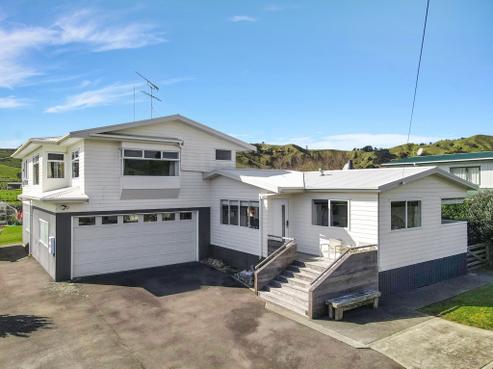 18 Karaka Road, Kawakawa Bay