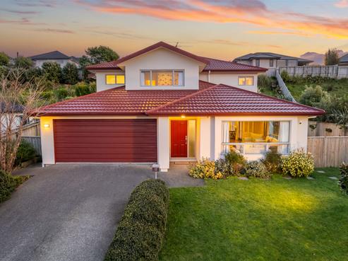 12 Dusky Crescent, Aotea