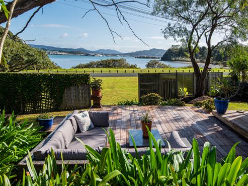 300 Beach Road, Onerahi