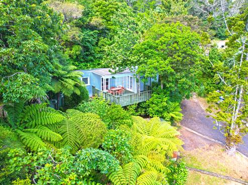 5 Strange Road, Waiomu