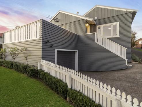 6 Hayr Road, Three Kings