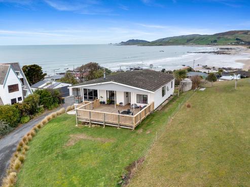 22 Esplanade, Kaka Point