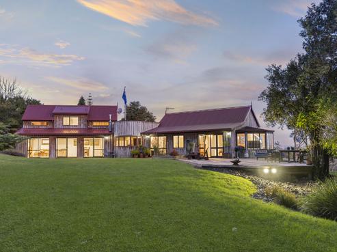 48A Attwood Road, Paremoremo