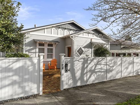 13 Mars Avenue, Sandringham