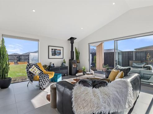 7 Benessere Place, Lincoln