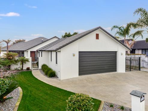 55 Palliser Drive, Huntington