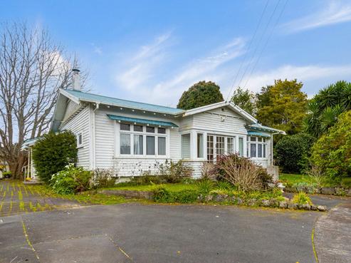 24 Kohia Terrace, Epsom