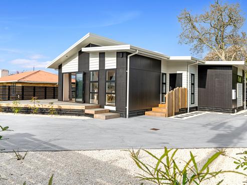 156A Clayton Road, Mangakakahi