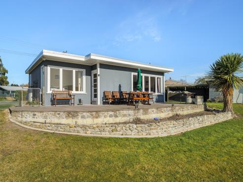 51 Stewart Street, Waikouaiti