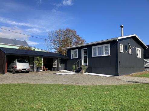 3 Whakapaki Street, Urenui