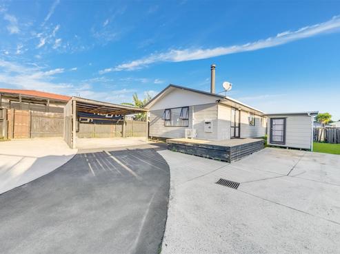 2/28 Kennington Drive, Clendon Park