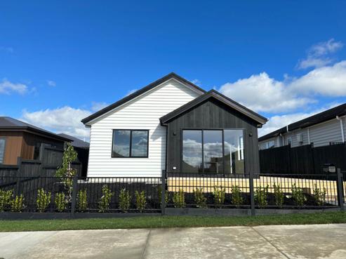 27 Spars Road, Wainui