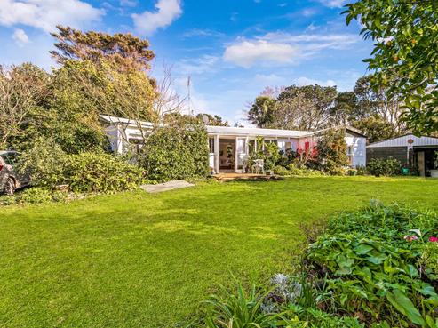 11 Orere Point Road, Orere Point