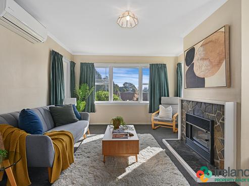 42 Russley Road, Russley