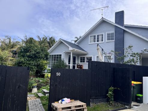 50 Peter Terrace, Castor Bay