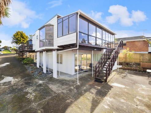 7 Birdie Place, Red Beach