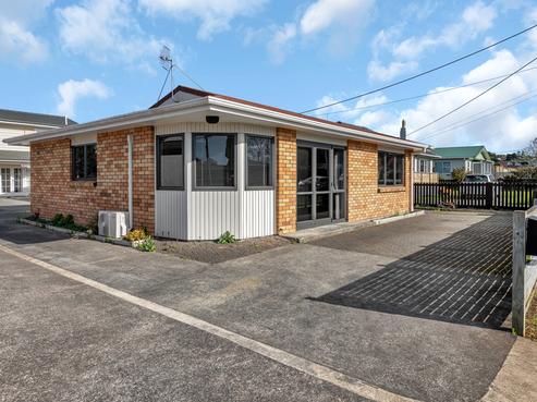 8A Lilian Street, Kamo