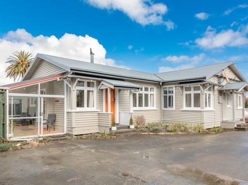 81 Queen Street, Westport