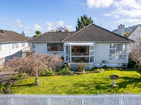 10 Robertson Street, Elderslea