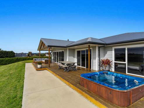 122F Powdrell Road, Thornton