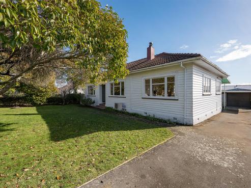6 Sadlier Street, Stoke