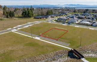 1 Oakbridge Way, Richmond