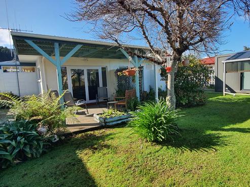 207 Centennial Avenue, Thames