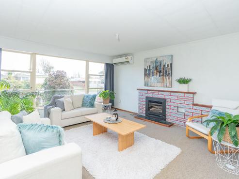 3 Splitt Avenue, Glenview