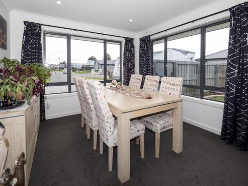 41 Redhaven Rise, Elgin
